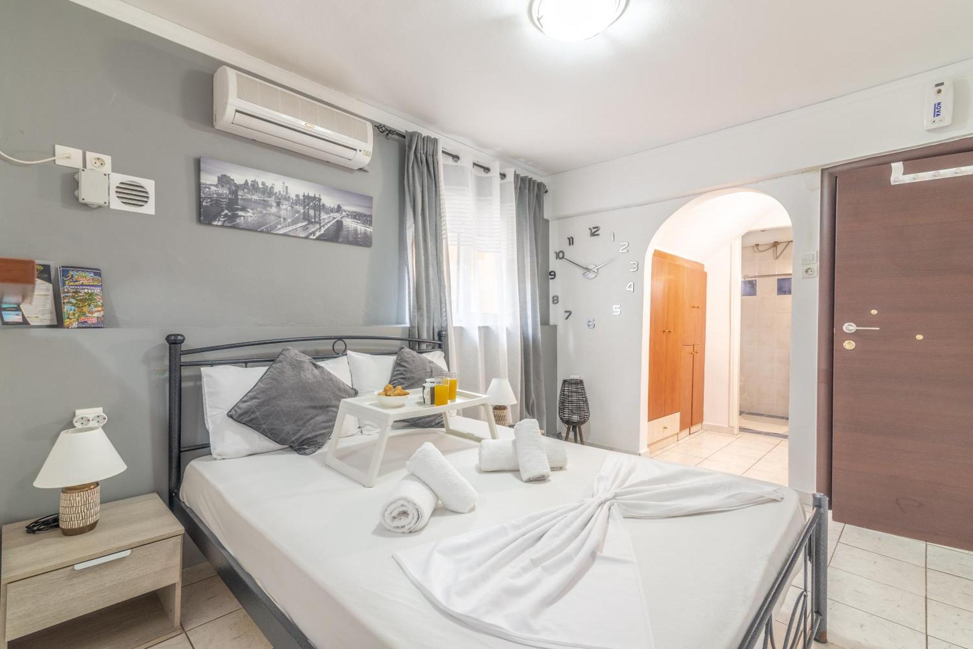 Oasis Studios In The City Centre Heraklion  Exterior photo