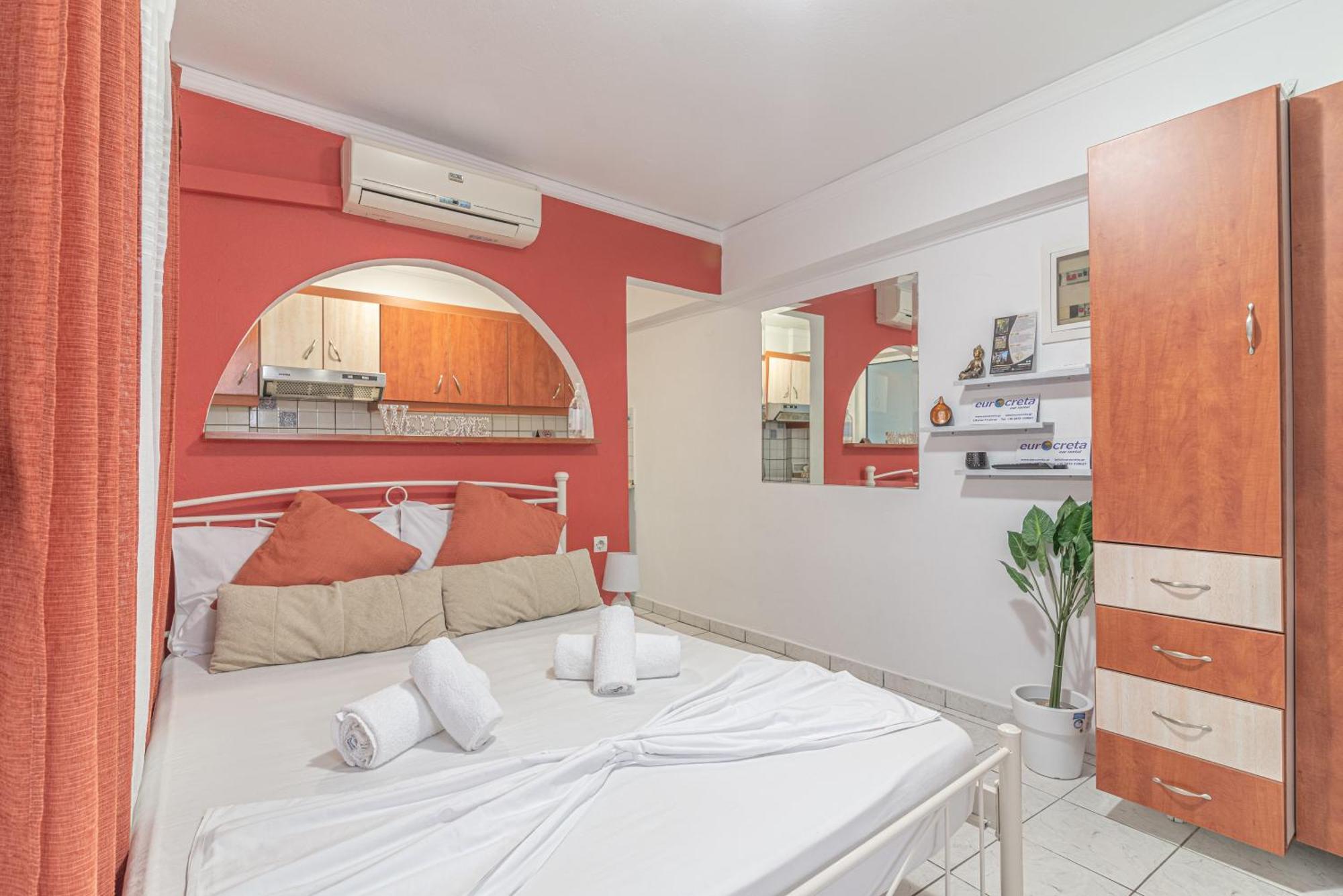 Oasis Studios In The City Centre Heraklion  Exterior photo